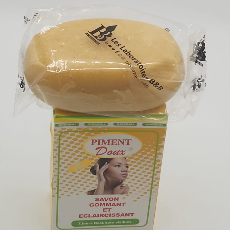SAVON GOMMANT ET ECLAIRCISSANT PIMENT DOUX. 100% ACTION. 230G