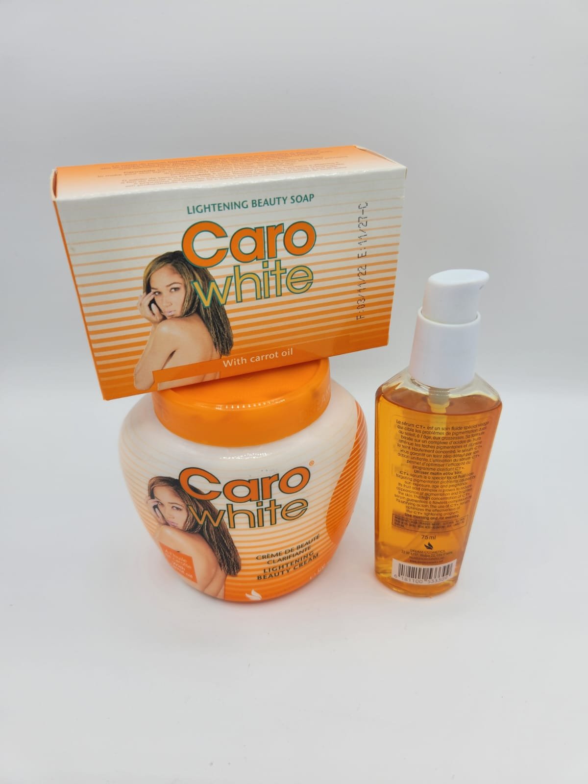 GAMME CARO WHITE SAVON + CRÈME + HUILE ÉCLAIRCISSANTE À L'HUILE DE CAROTTE
